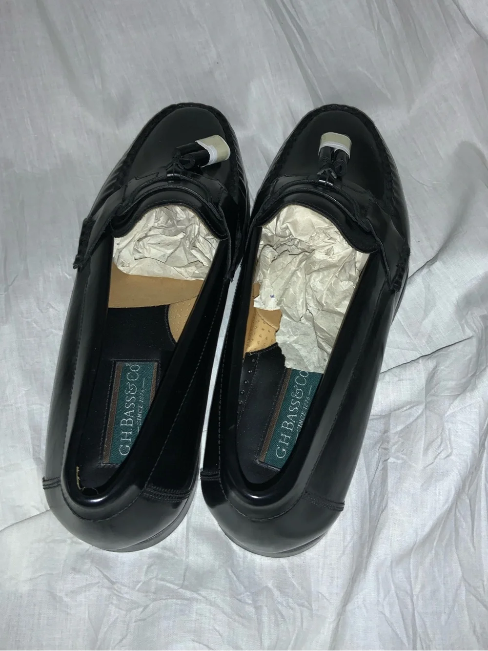 New G.H. Bass & co Clark tassel leather loafers. Never worn without box. Sz. 10M